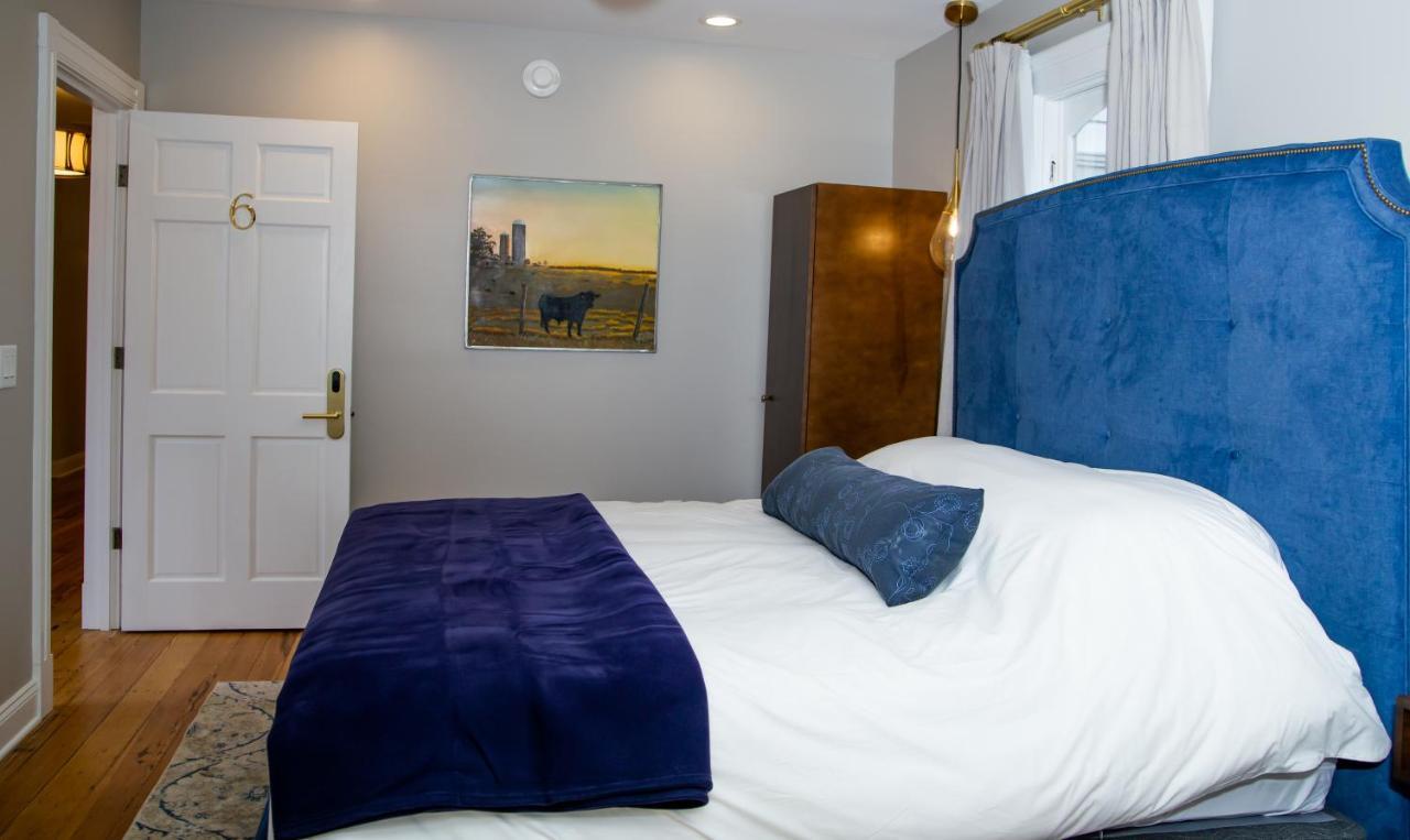 The Colonial Inn Hillsborough Quarto foto