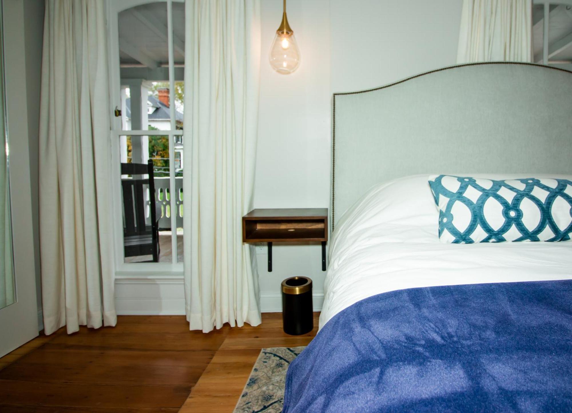 The Colonial Inn Hillsborough Quarto foto